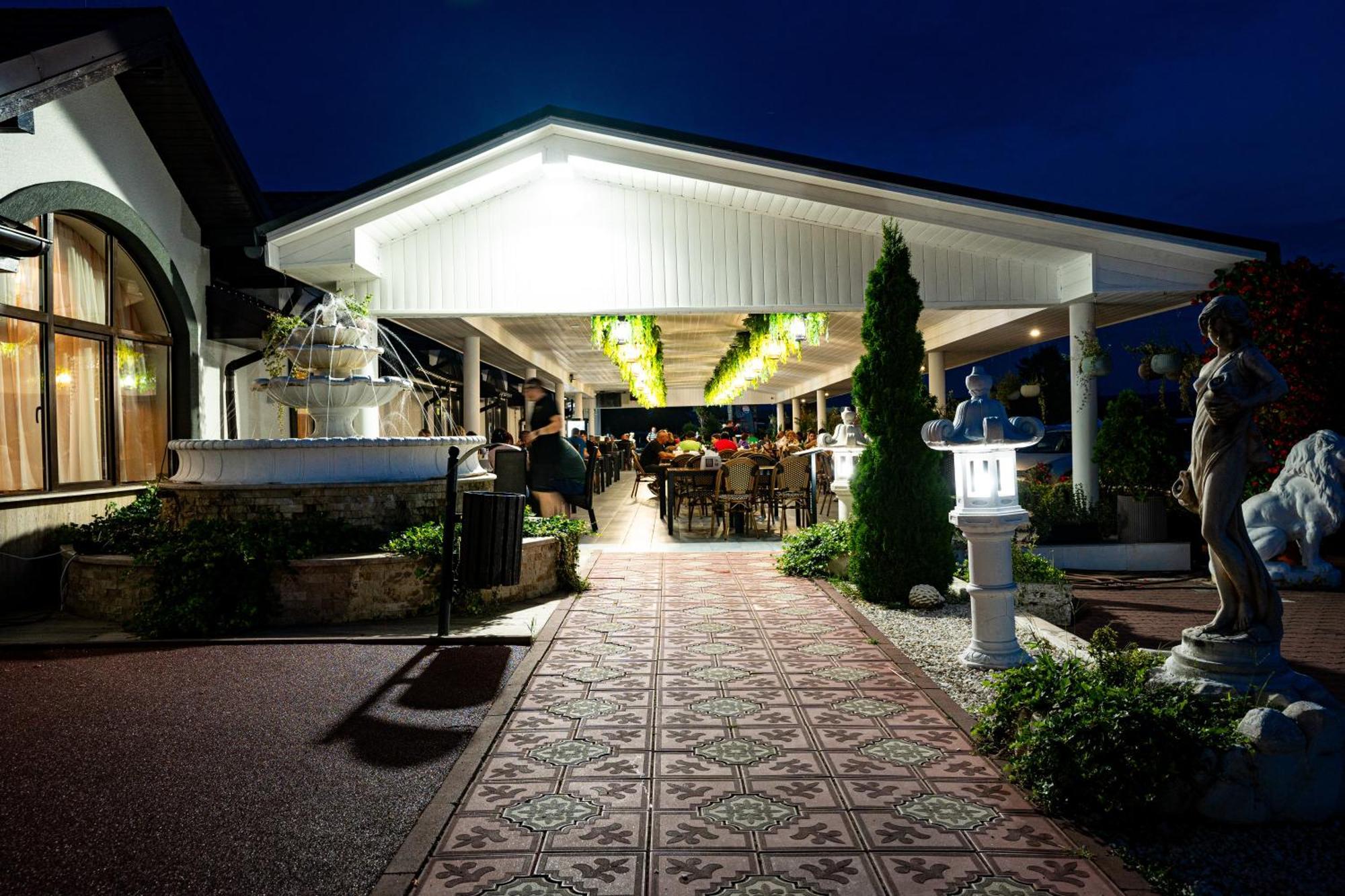 Hanul Domnesc Imperial Hotel & Spa Călan Εξωτερικό φωτογραφία