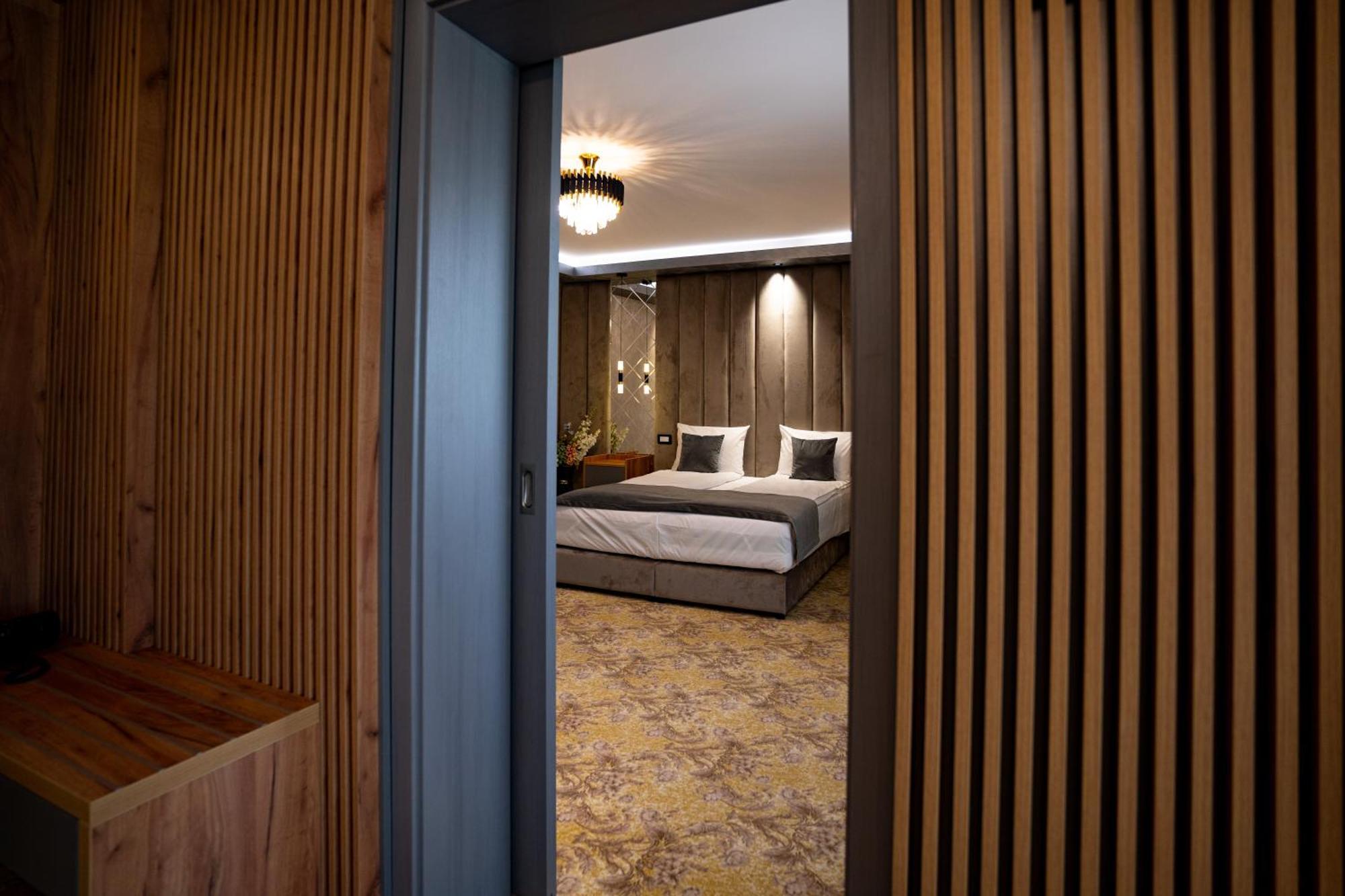 Hanul Domnesc Imperial Hotel & Spa Călan Εξωτερικό φωτογραφία